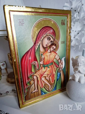 Икона, ръчно рисувана върху дърво 