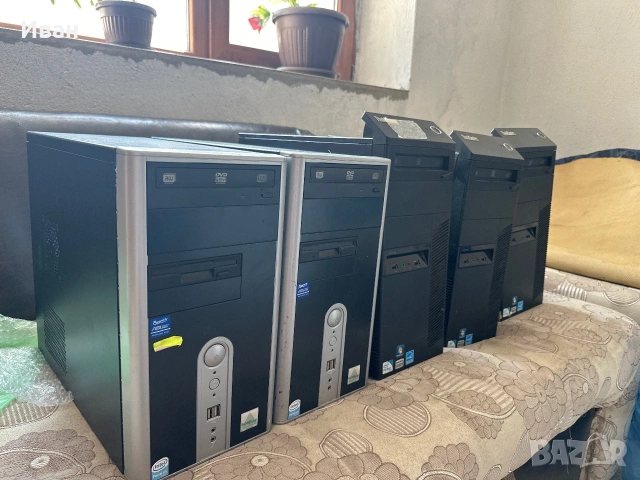 Продавам стари компютри/монитори