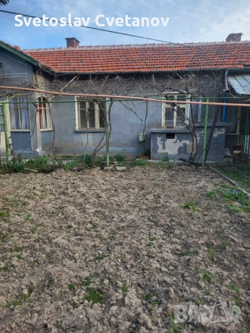 Продавам голяма къща , снимка 2 - Къщи - 54619464