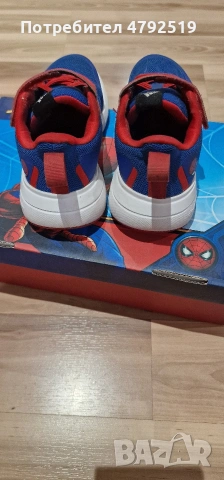 Детски маратонки Marvel размер 29, снимка 2 - Детски маратонки - 54347696