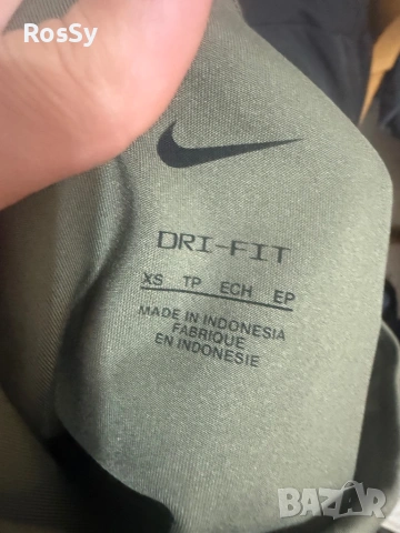 Къс клин Nike, снимка 4 - Клинове - 54543774