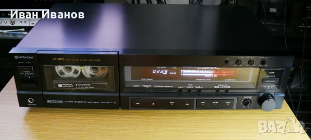 Продавам култов триглав касетен дек HITACHI D-707 II