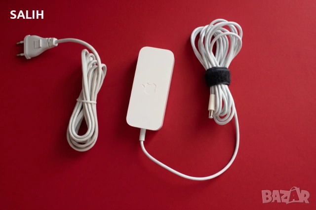 Apple A1202 Адаптер 22W 12V 1.8A Захранване за AirPort Extreme и Apple TV Оригинално, снимка 2 - Други - 54855908