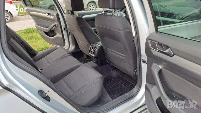 VW Passat B8 1.6 TDI, снимка 17 - Автомобили и джипове - 54175502