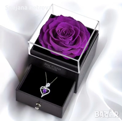 Колие в кутия с роза, снимка 2 - Подаръци за жени - 55179173