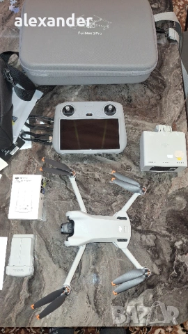 DJI Mini 3 Fly More Combo (DJI RC), снимка 10 - Дронове и аксесоари - 54373312