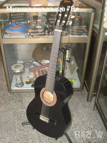 Класическа китара Valencia VC102 BK, Размер 1/2, снимка 2 - Китари - 39101398