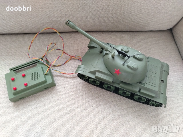 соц. танк на батерии, снимка 2 - Антикварни и старинни предмети - 54012494