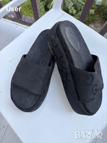 Черни чехли Gucci 