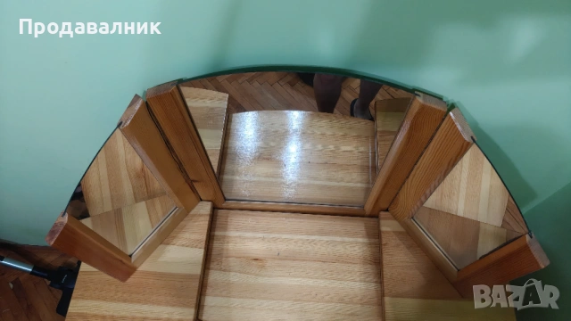 Продавам дървена тоалетка с огледало, снимка 3 - Секции и витрини - 54858126