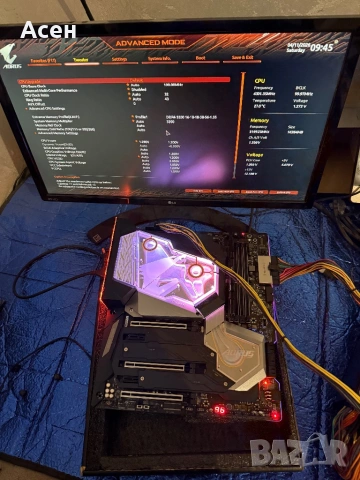 Дънна платка Gigabyte Z390 AORUS XTREME WATERFORCE 5G E-ATX, снимка 2 - Твърди дискове - 40828774