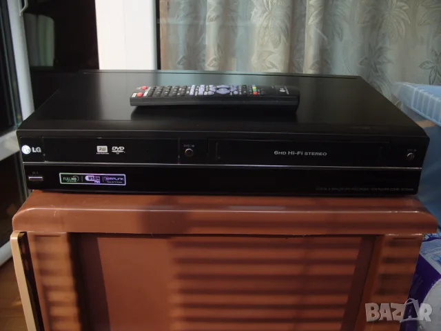 LG RCT 699H DVD/VCR Recorder Combi - 200 € / 391.17лв