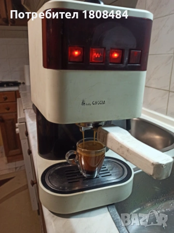 Кафе машина Гаджия Бейби работи перфектно и прави уникално кафе за ценители , месингова ръкохватка , снимка 2 - Кафемашини - 54177208