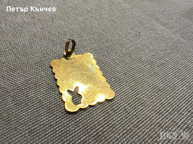 Златен медальон 18 карата, снимка 2 - Колиета, медальони, синджири - 54315807