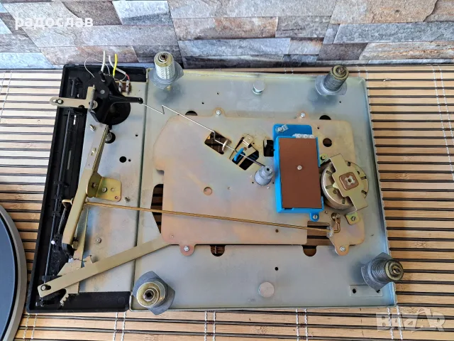 Шаси от грамофон Lenco L82, снимка 7 - Грамофони - 55345986