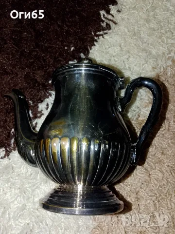 антика стар посребрен чайник каничка с щемпел на производителя