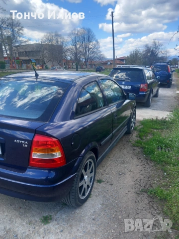 Опел Астра, снимка 5 - Автомобили и джипове - 54514317