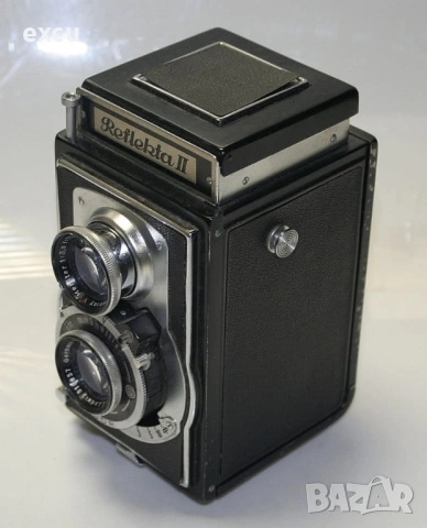 Средноформатен (6x6cm) фотоапарат Reflekta II, снимка 2 - Фотоапарати - 54385741