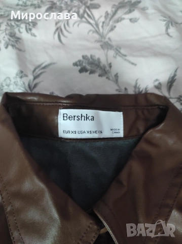 Кожена ризка, снимка 2 - Ризи - 53965814