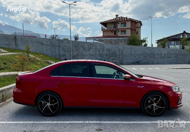 GLI 2.0TSI 211кс DSG Автомат*Шибедах*Обслужен, снимка 4 - Автомобили и джипове - 54428975