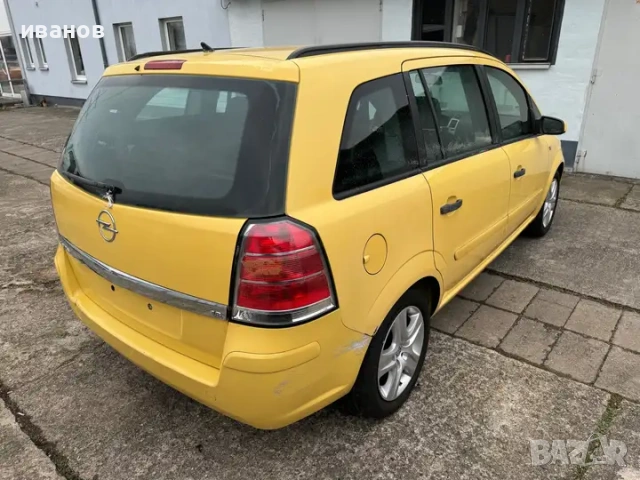 opel zafira b 2010г facelift, снимка 7 - Автомобили и джипове - 54580658