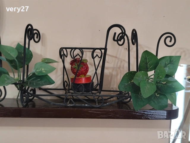 кошнички Кашпи за цветя