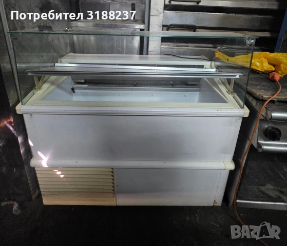 Италианска минусова витрина за сладолед, снимка 3 - Витрини - 54396374