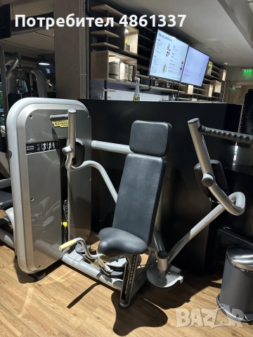 Pectoral машина Technogym Element