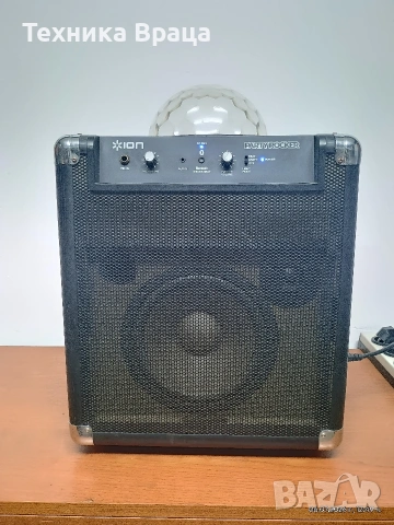 Преносима Bluetooth тонколона ION Party Rocker с вградена светлинна топка за парти ефекти., снимка 4 - Bluetooth тонколони - 55185496