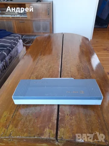 Стар детски музикален инструмент Melodica 12