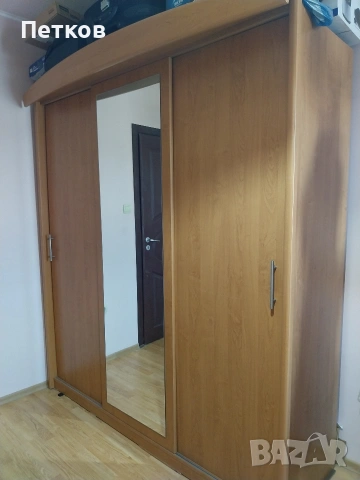 Спален комплект с гардероб , снимка 4 - Спални и легла - 54806107
