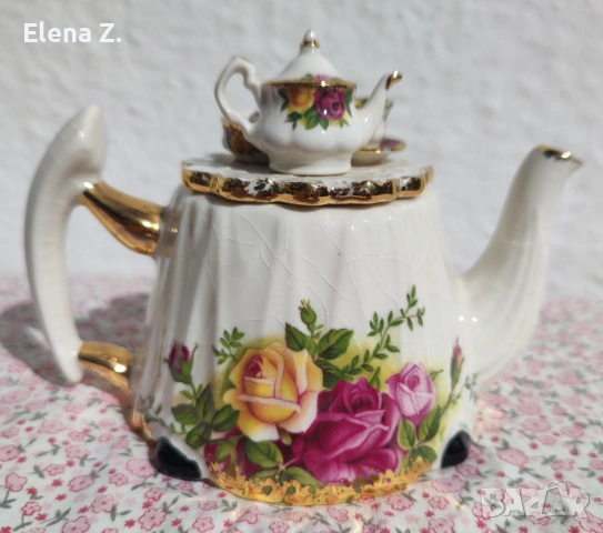 2 колекционерски чайника Royal Albert Old Country Roses на Cardew, снимка 14 - Други - 55176125