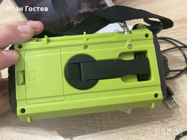 Многофункционално соларно аварийно радио ROCAM CR1009Pro DAB+/FM с динамо, фенер и Powerbank 5000mAh, снимка 4 - Радиокасетофони, транзистори - 55618839