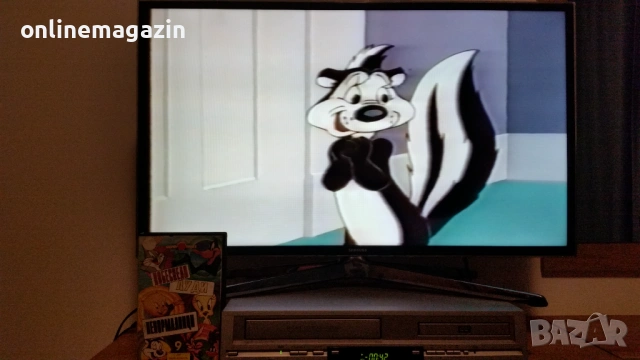 Видеокасета " 9 ОТ НАЙ-ЛУДИТЕ РИСУВАНИ ФИЛМИ " VHS, снимка 8 - Други жанрове - 54046960