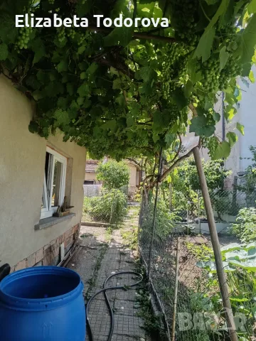 Продавам къща 3 етажа, снимка 9 - Къщи - 55674987