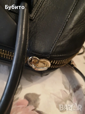 Кожени чанти Givenchy, Tosca Blu , снимка 11 - Чанти - 54444897