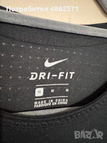 Спортна блуза Nike., снимка 2 - Блузи - 55248015