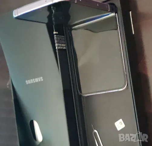 Samsung Galaxy Z Flip 4 за резервни части, снимка 3 - Резервни части за телефони - 55324647