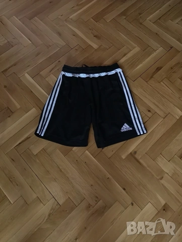Оригинални мъжки къси гащи Adidas размер М 