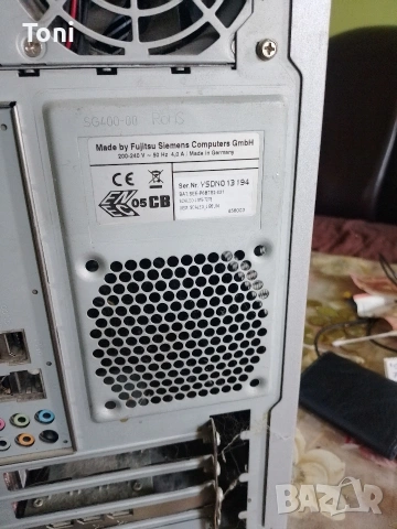 настолен компютър Fujitsu Siemens, снимка 2 - За дома - 54800457