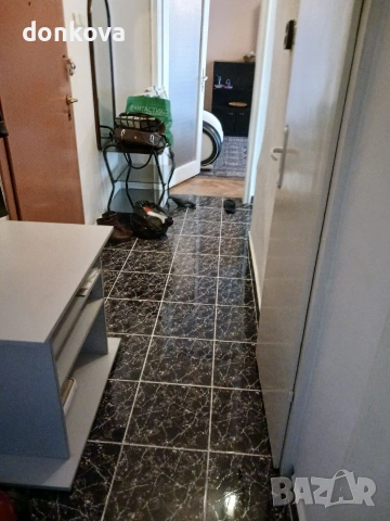 двустаен непреходен апартамент в гр Перник кв Изток., снимка 6 - Апартаменти - 53978695