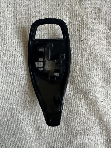 Капак за скоростен лост автоматик BMW F30 F31 F10 F11 F15 F20, снимка 2 - Части - 54981060