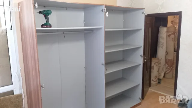гардероб по поръчка 228см на 212см бял гланц , снимка 2 - Гардероби - 55559393