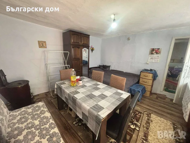 Продава се едноетажна къща на Пинета в общ двор с друга къща - гр. Добрич за 39 000 €, снимка 4 - Етаж от къща - 55389697