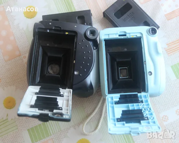 Fujifilm Instax Mini 11 и Polaroid 300 Instant Film , снимка 11 - Фотоапарати - 55540132