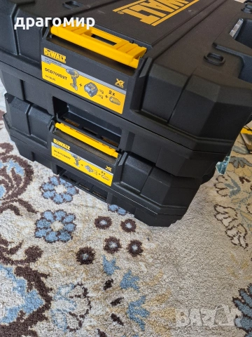 2 броя оригинални куфари DeWALT , снимка 2 - Куфари с инструменти - 53995063