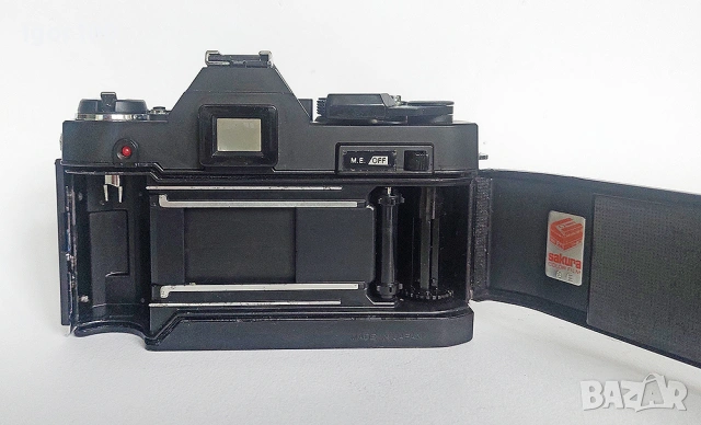 KONICA AUTOREFLEX T4, снимка 4 - Фотоапарати - 54652527