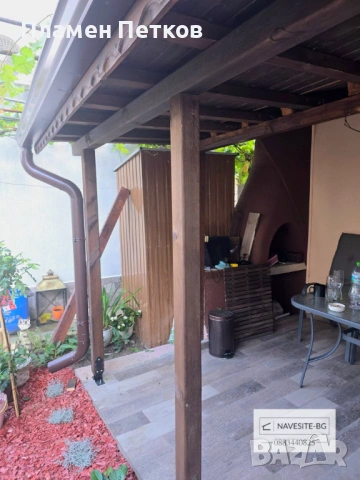 Изработка на Ветроупорни завеси, Врати за навеси, Беседки и Навеси!, снимка 11 - Ремонти на къщи - 54147161