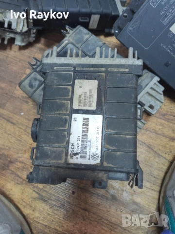 Компютър , ECU , VW Passat 1.8i 1992г. 0261200271 443907311D