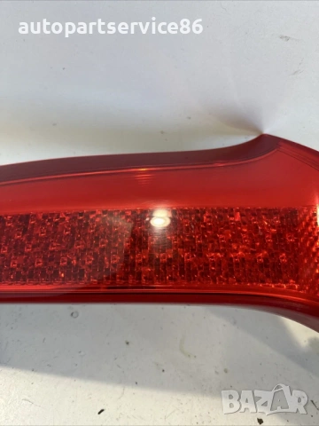 Горен заден десен стоп Hella за Volvo V70 2.0 TDI 163HP (2012) , снимка 2 - Части - 54020962